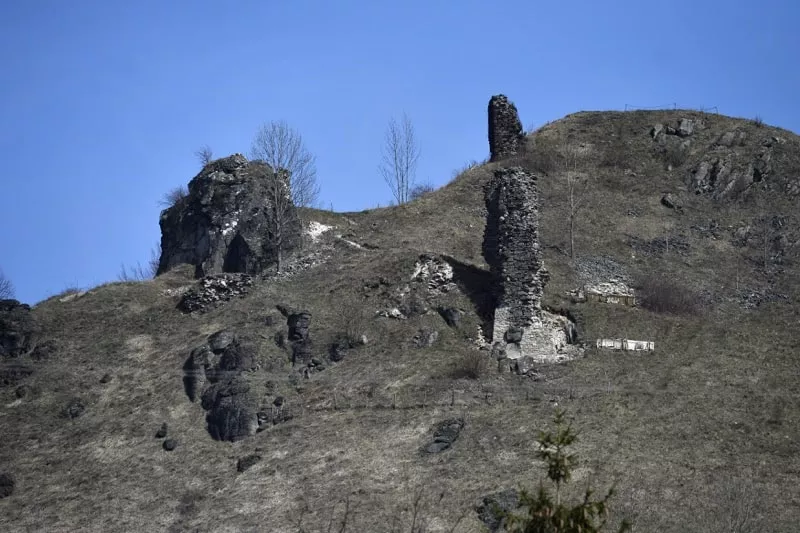 Zrucanina hradu Sivy Kamen