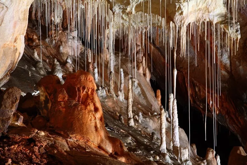 Prehliadka v Gombaseckej jaskyni