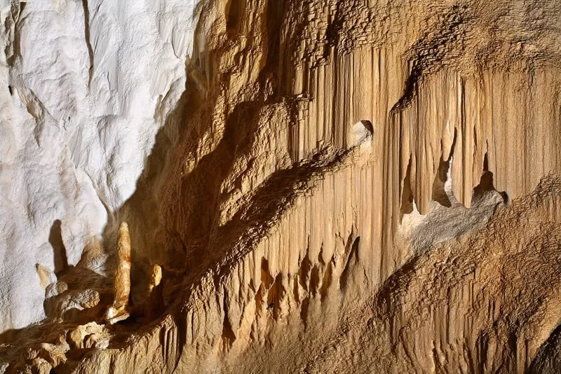 Prehliadka v Harmaneckej jaskyni