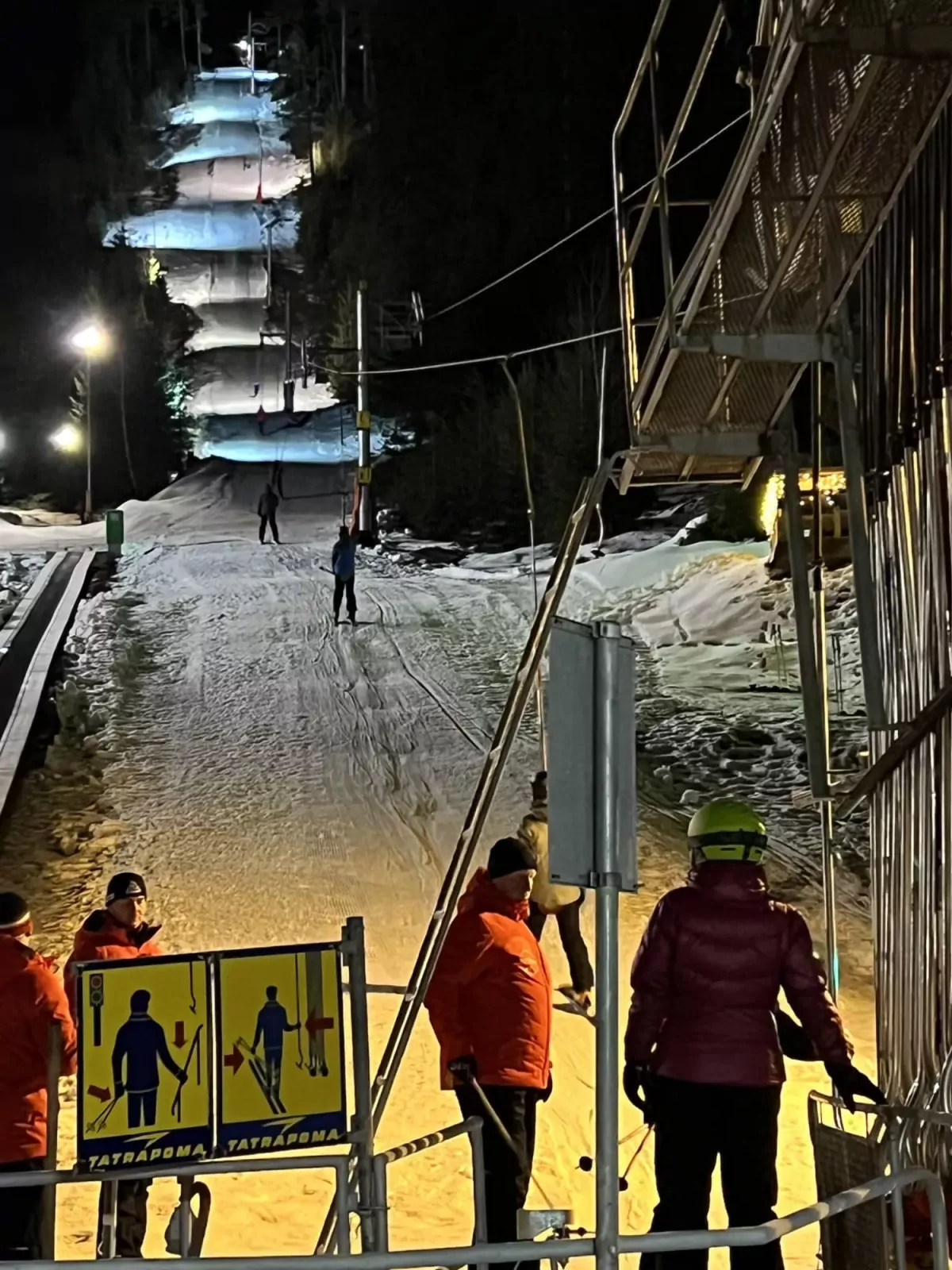 Skitatry nočné lyžovanie