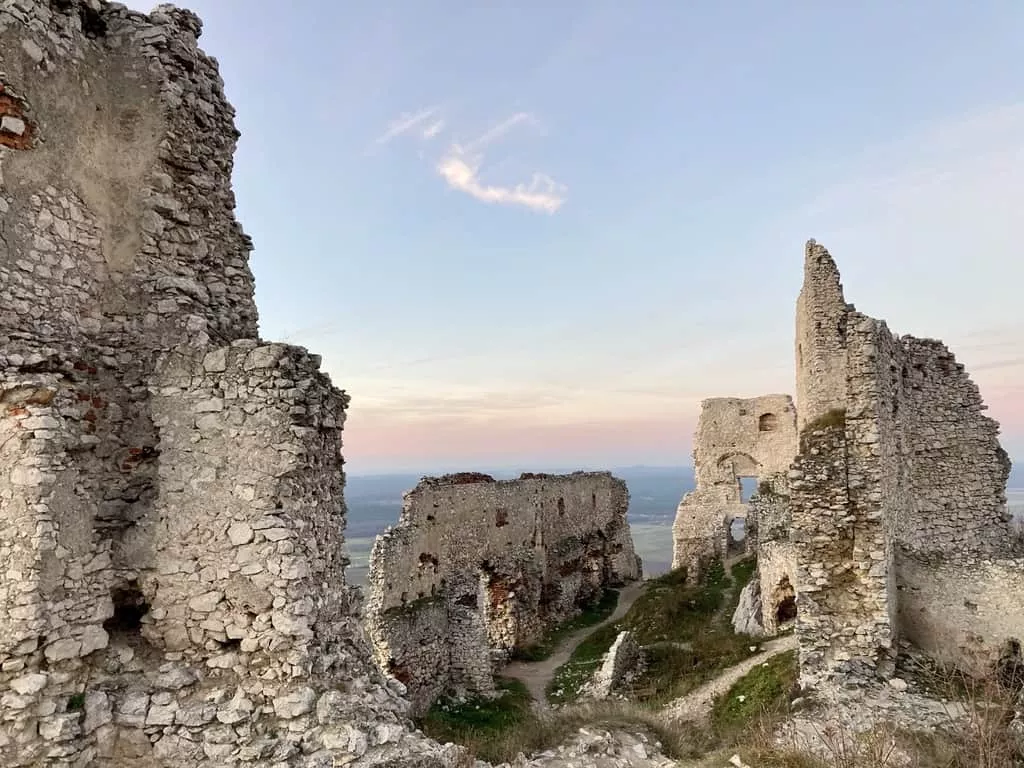 Zrucanina Plaveckeho hradu