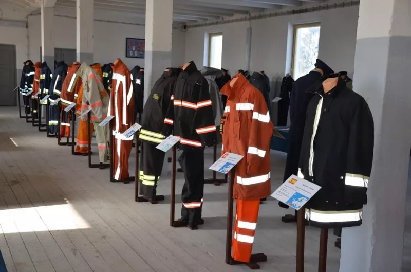 Hasicske Muzeum - prehliadka hasicskeho odevu