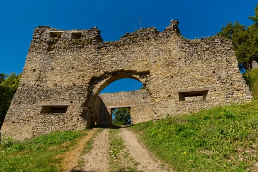 Hrad Brekov: Po stopách kamenného strážcu Zemplína