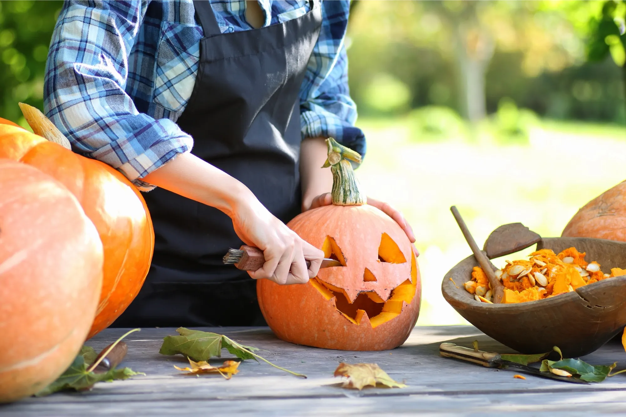 vyrezávanie tekvice na Halloween