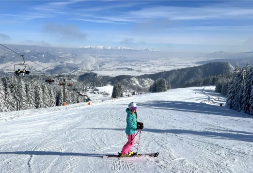 stredisko a lyziar