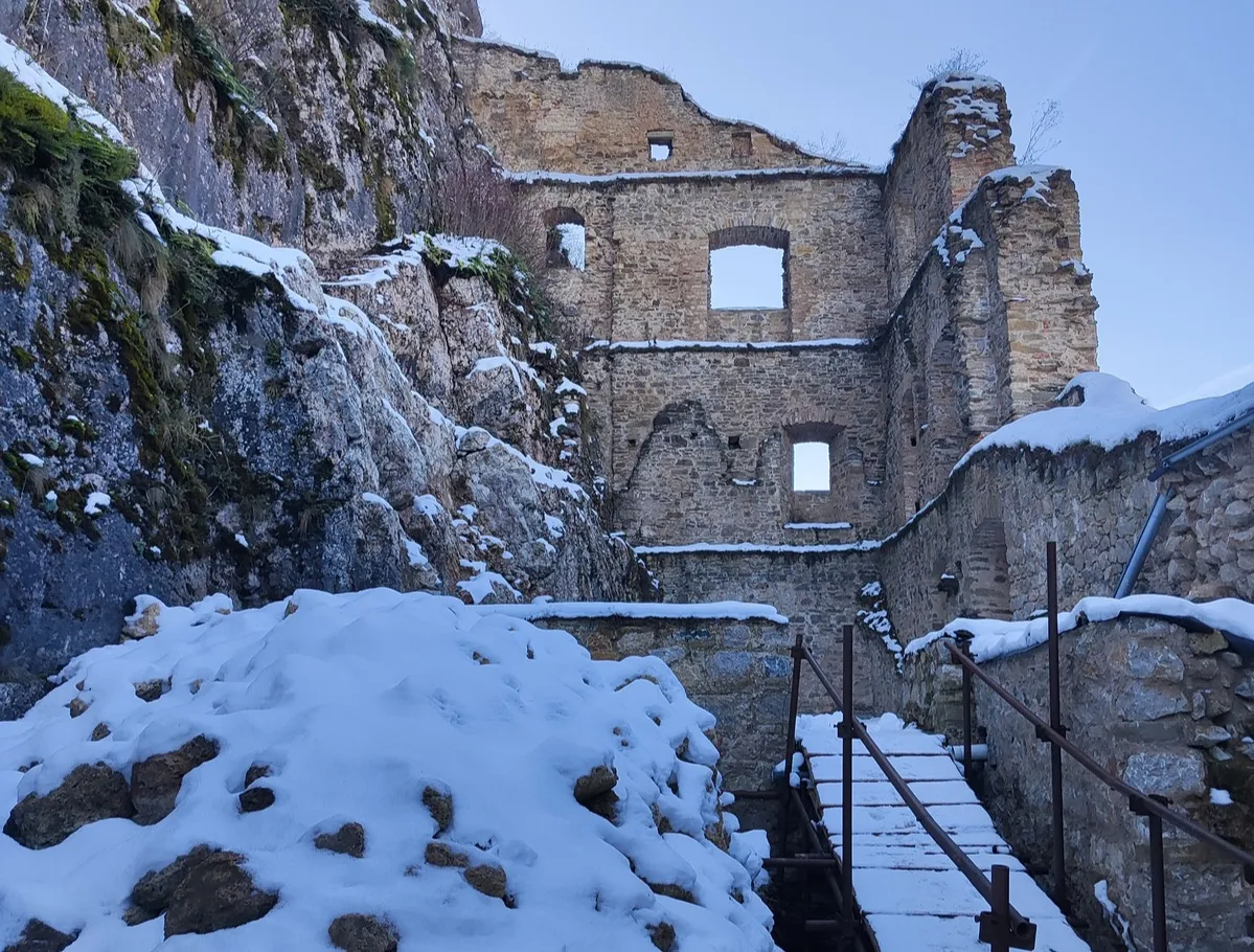 Lednica dolný hrad