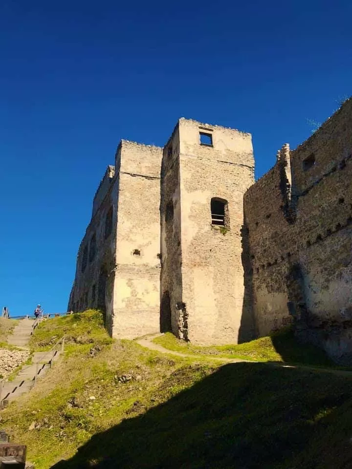 Povazsky hrad hradby