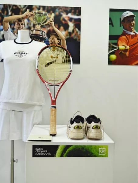 expozicia v tenisovom muzeu