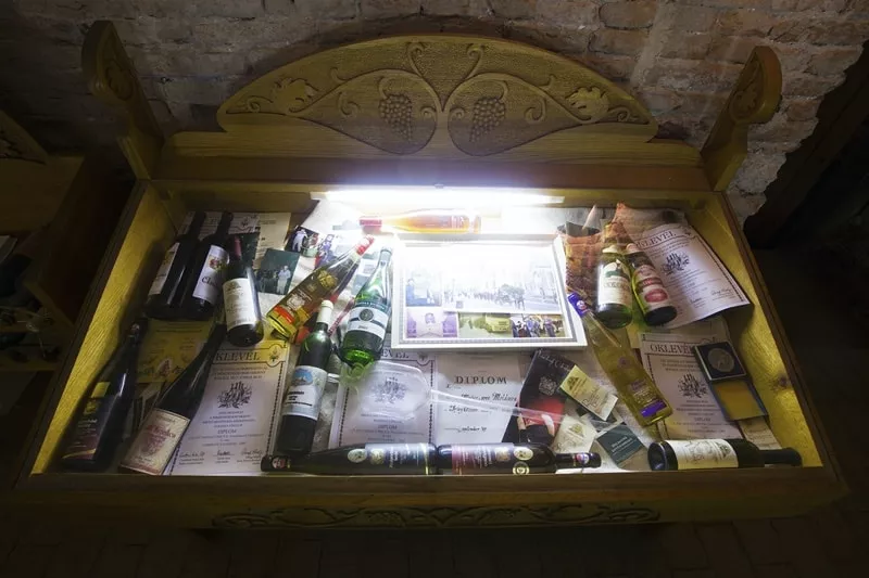 Expozicia v muzeu vin