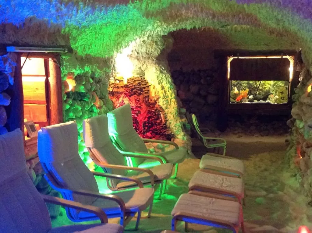 Solna jaskyna v Penzione Duna - interier