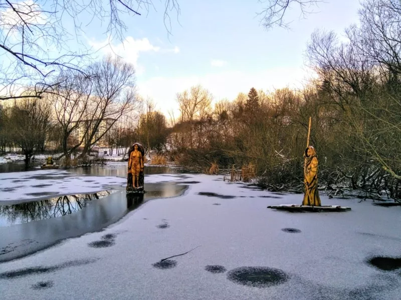 Jazierko v Kosutoch cez den v zime