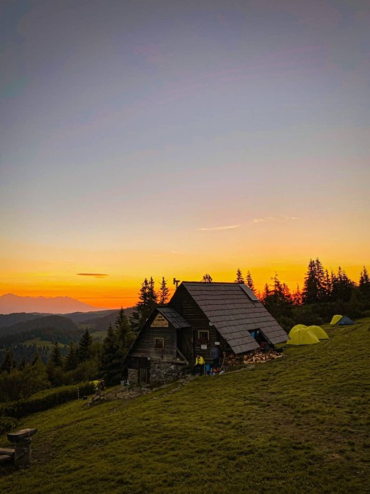 utulna andrejcova nizke tatry dreveny zrub