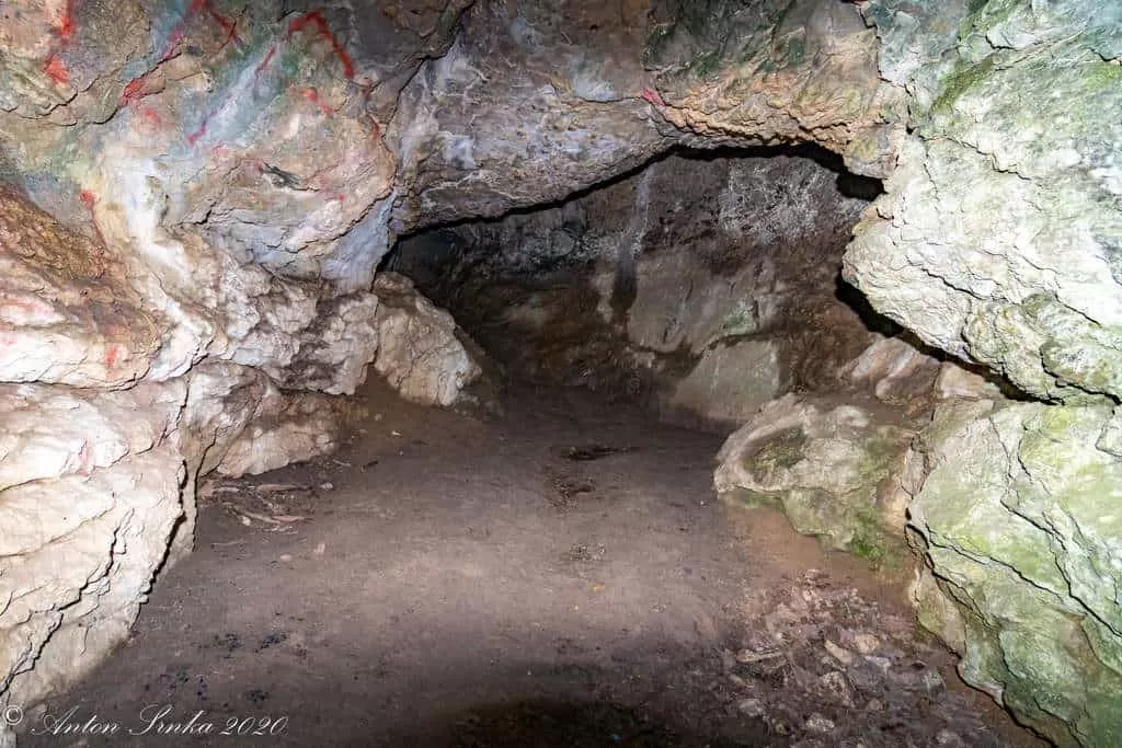 Opatovska jaskyna vchod