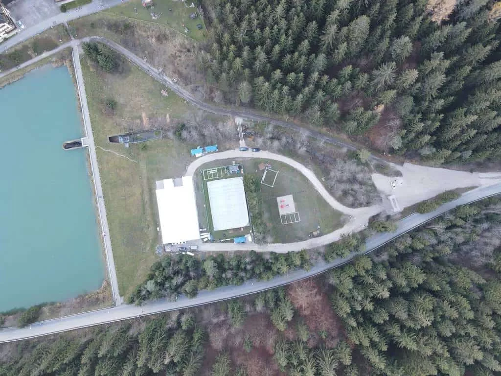 Kralovstvo Hrabovo - pieskova vystava z dronu