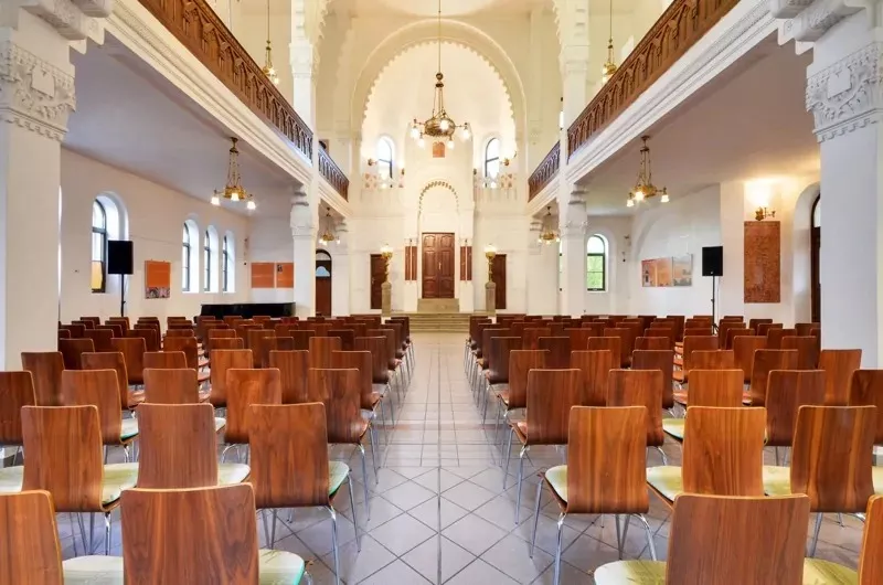 Interier Synagogy v Nitre