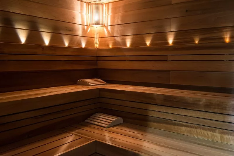 Drevena osvetlena sauna