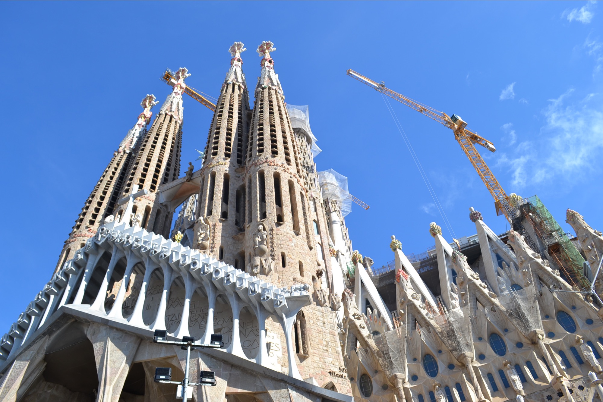 Sagrada Família - pohlad z dola
