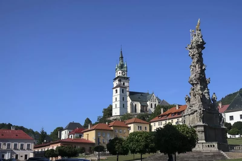 Mestsky hrad s kostolom sv. Katariny