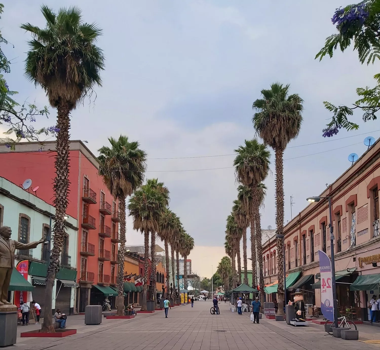 Mexico City - Plaza Garibaldi cez den