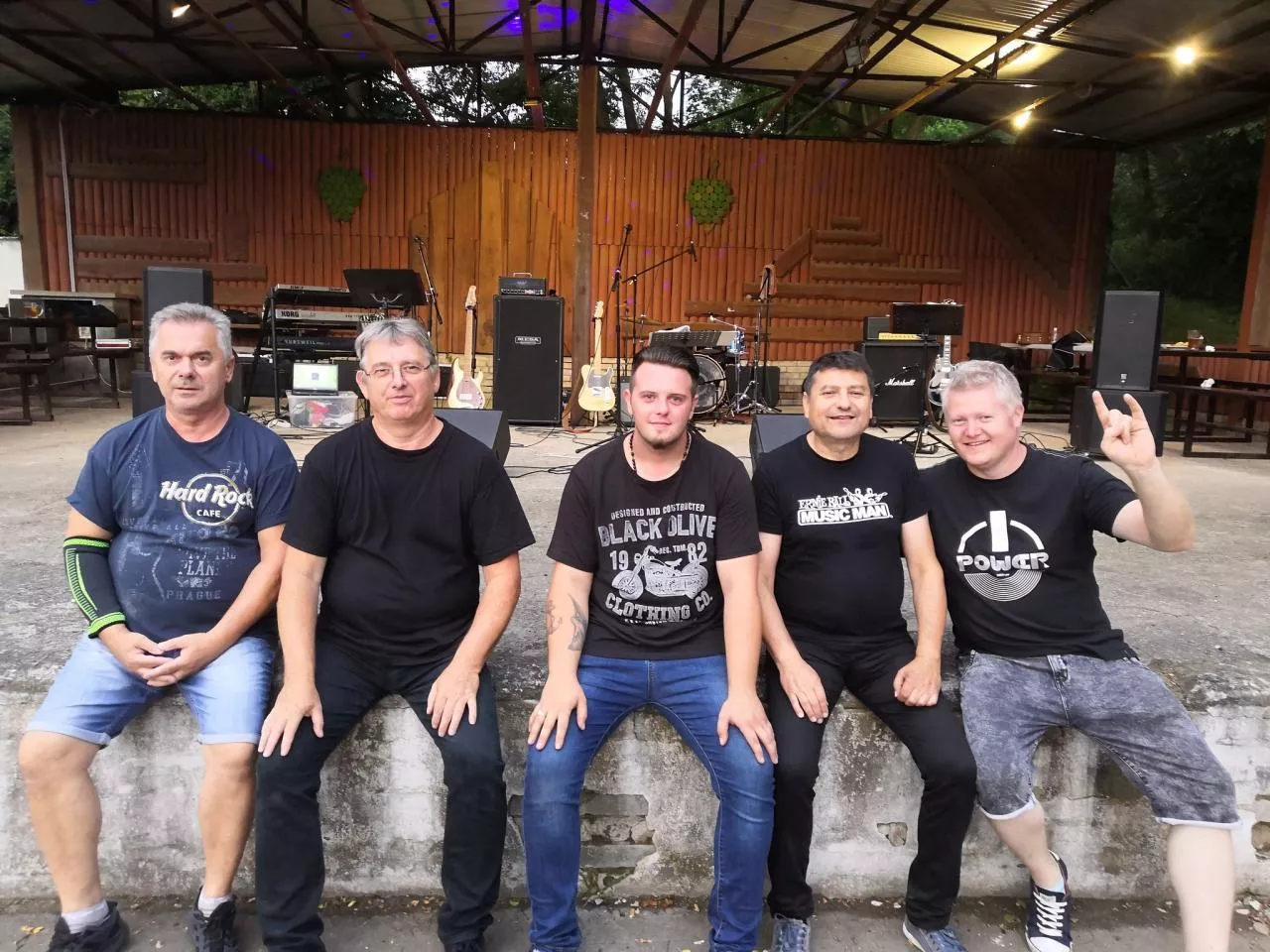 Black company - ARTLETO 2023