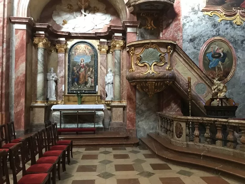 Bazilika sv. Emerama a vnutorna vyzdoba